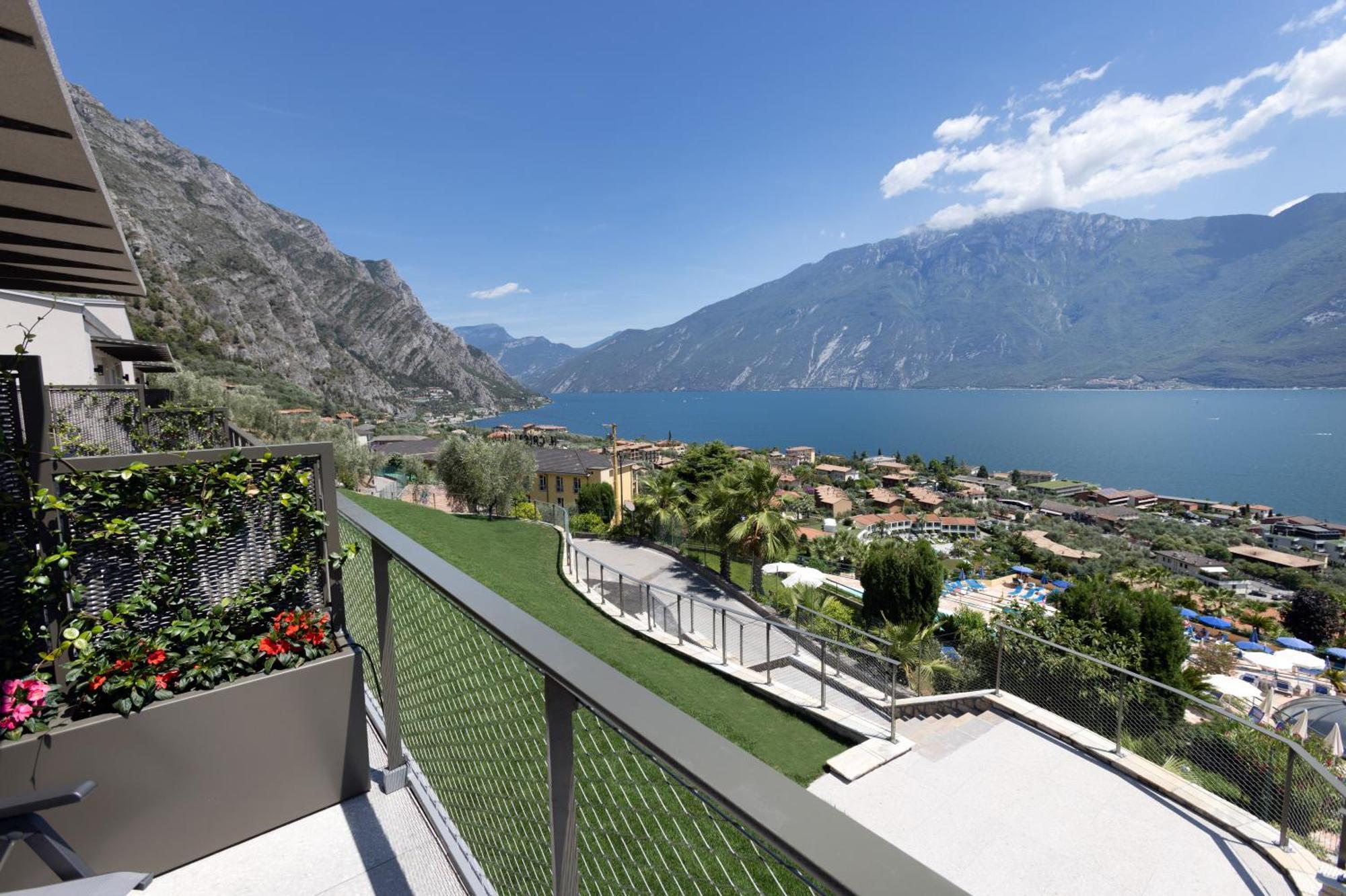 Llac Living Nature Hotel Лимоне-суль-Гарда Номер фото